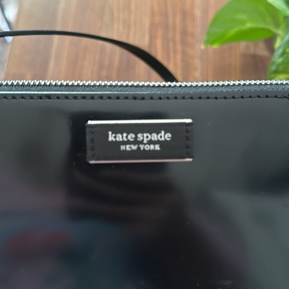 Kate spade purse *RARE sold out online!! purchased new for $198 *flawless - Picture 4 of 7